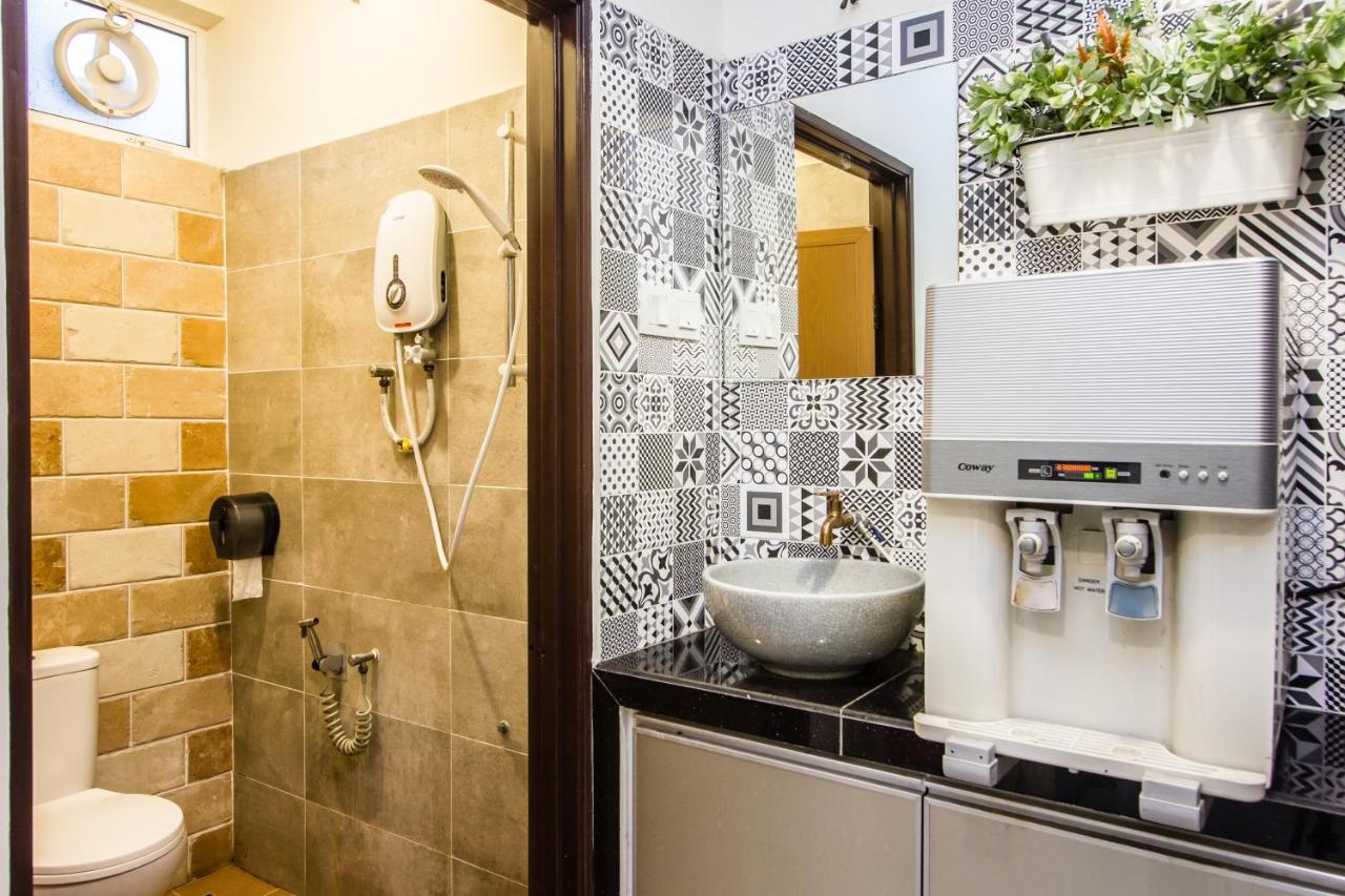 Surprised Homestay Баттерворт Экстерьер фото